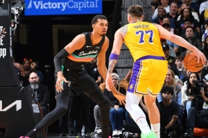 劲球直播-足球赛事直播-篮球赛事直播-NBA|CBA|英超直播